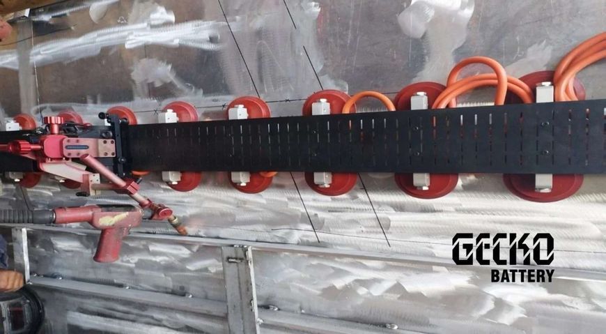 Гнучка напрямна рейка 160 мм, 1,88 м PRW-0466-71-00-00-0 фото