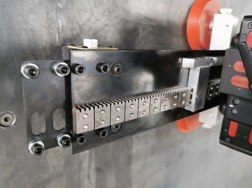 Гнучка напрямна рейка Hi-Flex, 1,52 м TRO-0673-00-00-00-0 фото